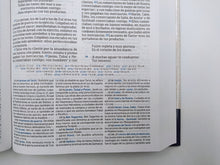 Cargar imagen en el visor de la galería, Biblia NBLA de Estudio MacArthur Tapa Dura Azul Interior a dos Colores
