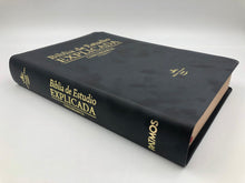 Cargar imagen en el visor de la galería, Biblia RVR 1960 de Estudio Explicada Negro
