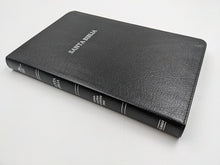 Cargar imagen en el visor de la galería, Biblia RVR 1960 Ultrafina Negro Piel Fabricada con Índice
