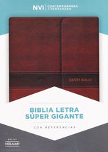 Cargar imagen en el visor de la galería, Biblia NVI Letra Súper Gigante Marrón con Solapa y Iman con Cierre
