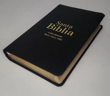 Cargar imagen en el visor de la galería, Biblia RVR 1960 Letra Grande Tamaño Manual Negro Vinilo
