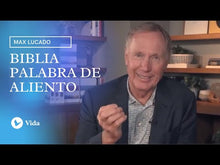 Cargar y reproducir el video en el visor de la galería, Biblia NVI Max Lucado Piel Azul
