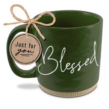 Cargar imagen en el visor de la galería, Taza - en Inglés - Blessed - Verde
